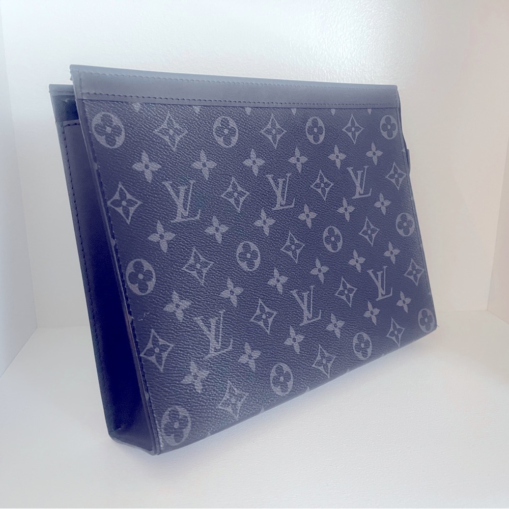 Authentic Louis Vuitton Monogram Eclipse Pochette M61692